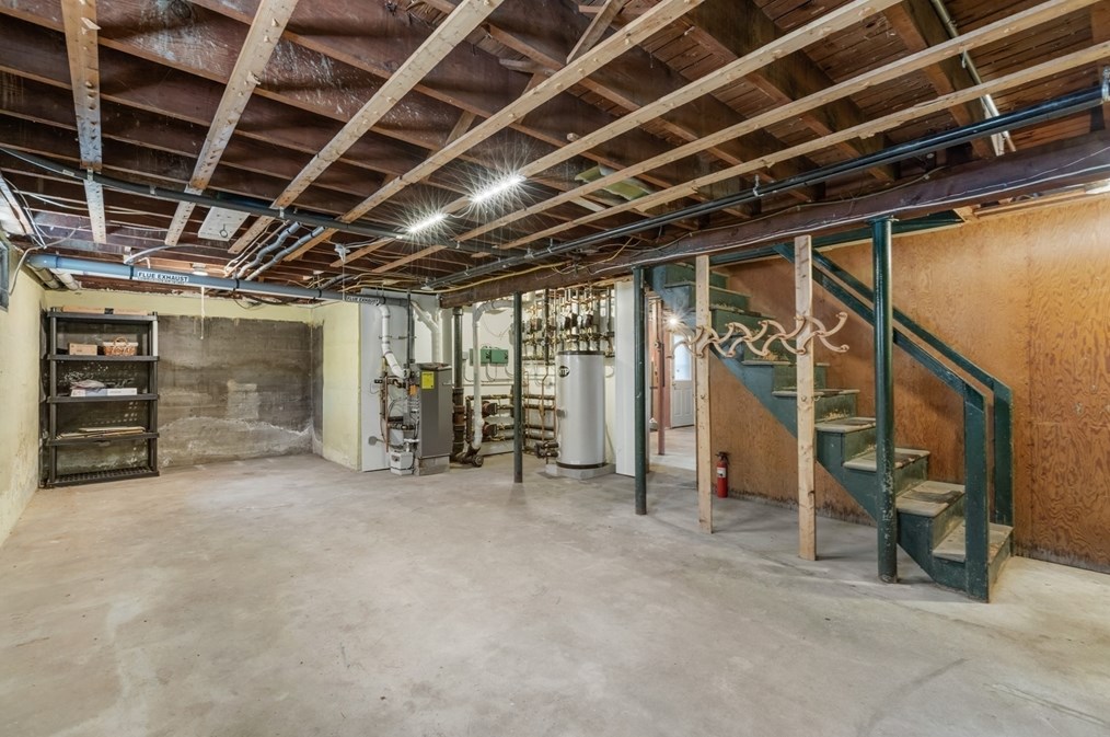 96 Pleasant St, Ayer MA  01432-1113 exterior