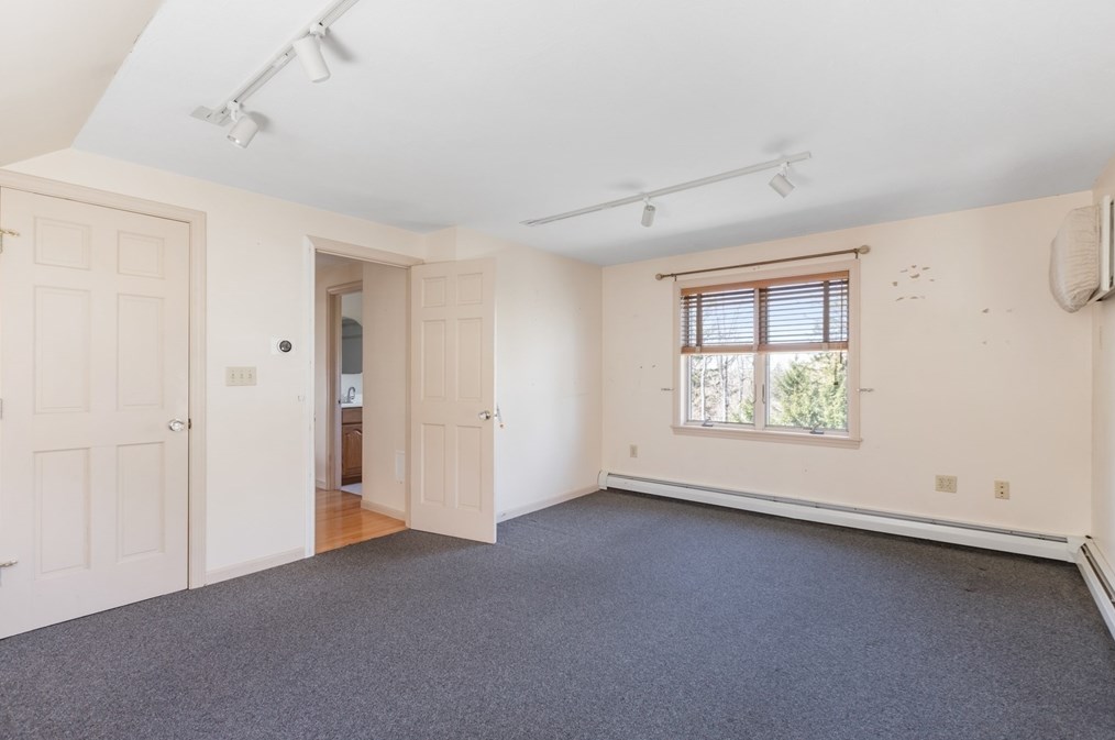 96 Pleasant St, Ayer MA  01432-1113 exterior