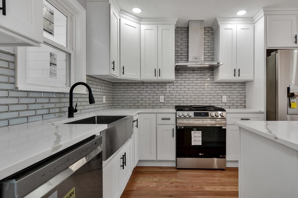 653 Lowell St, Lawrence MA  01841-4415 exterior