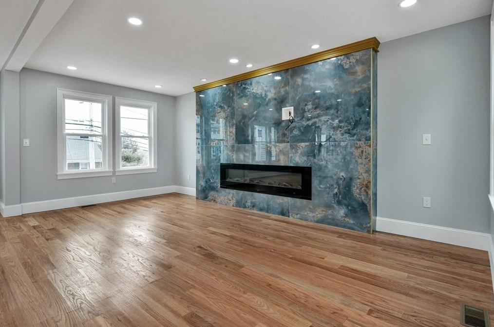 653 Lowell St, Lawrence MA  01841-4415 exterior