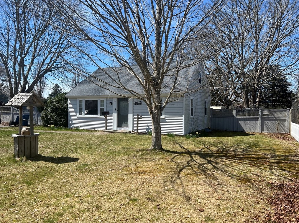 38 Vidal Ave, Teaticket, MA 02536 exterior