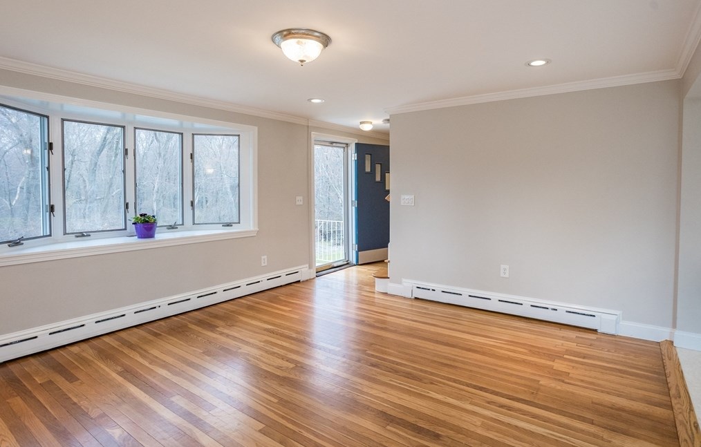 9 F St, Reading MA  01867-1925 exterior