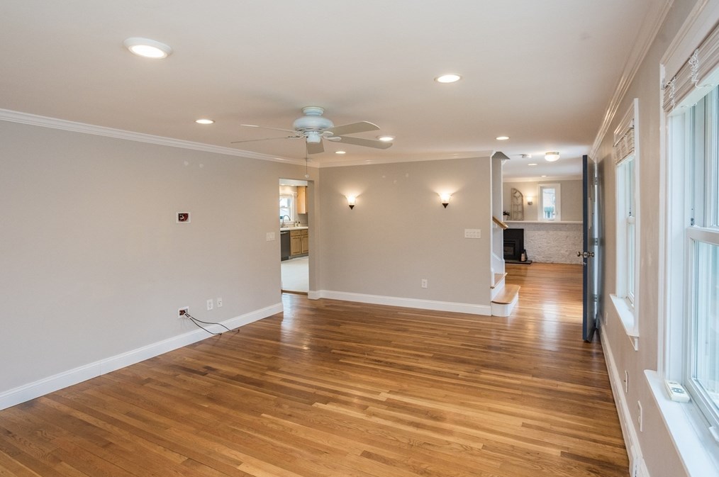 9 F St, Reading MA  01867-1925 exterior