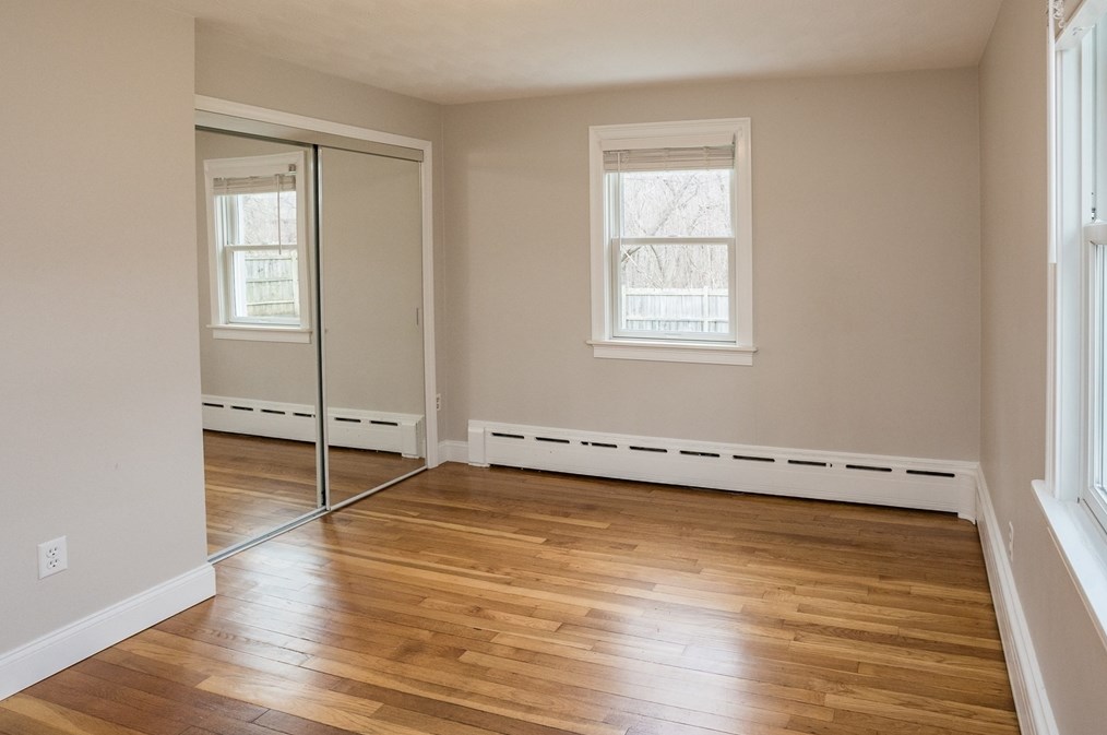 9 F St, Reading MA  01867-1925 exterior