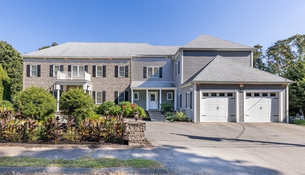 47 Daniel Rd, Braintree, MA 02184