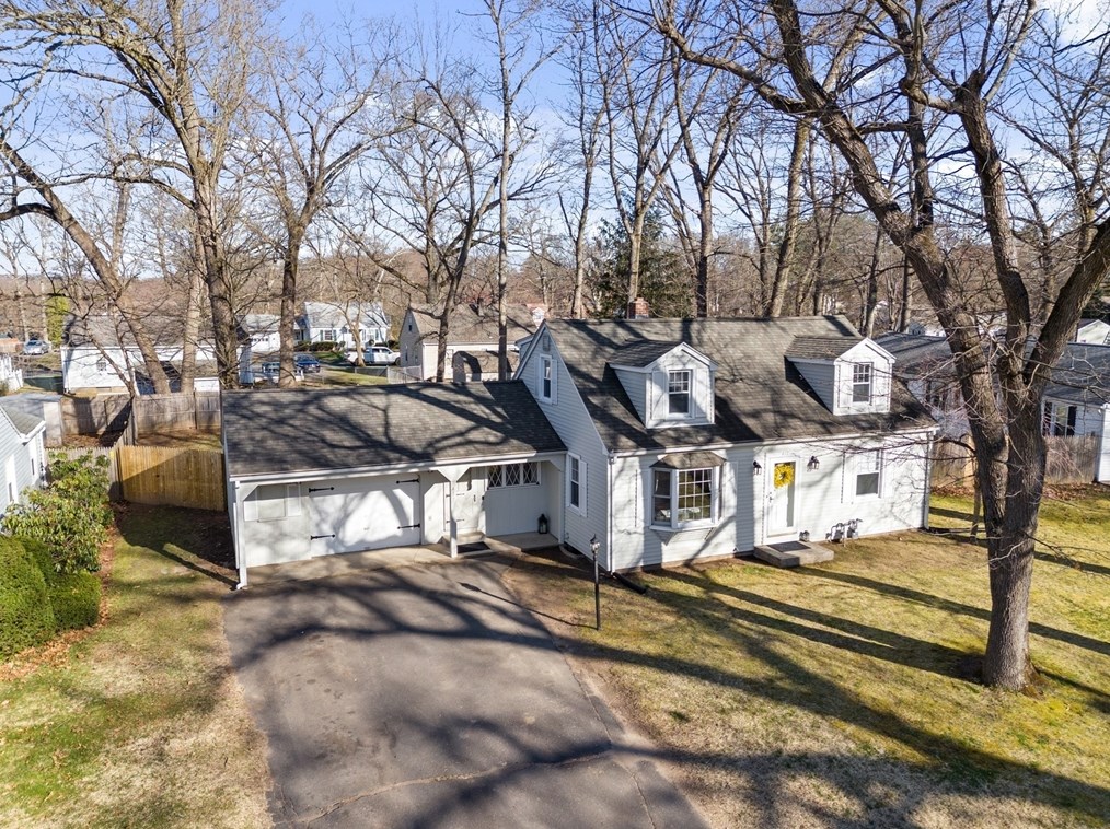 417 Massachusetts Ave, West Springfield, MA 01089