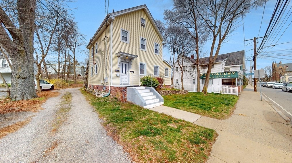 479 High St, Dedham MA  02026-2838 exterior