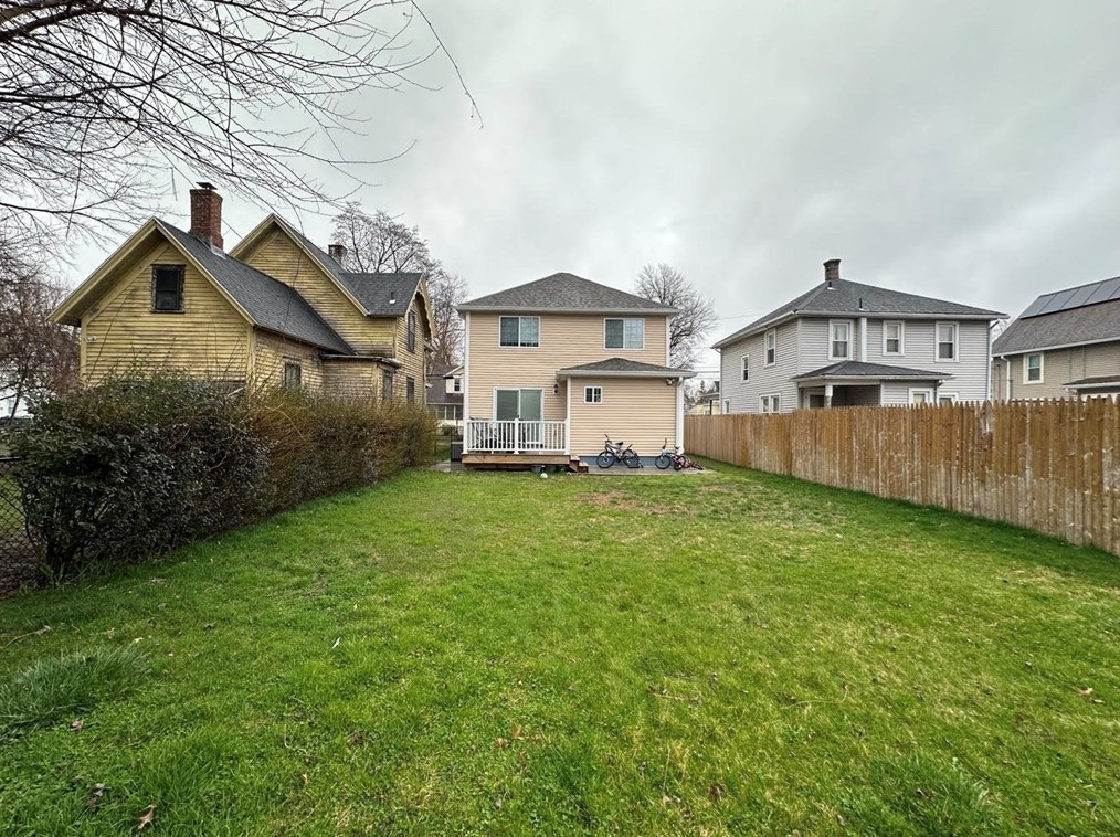 44 Day St, West Springfield MA  01089-3412 exterior