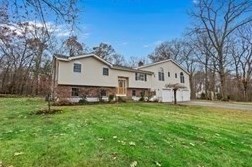 50 North St, Andover, MA 01810-1114