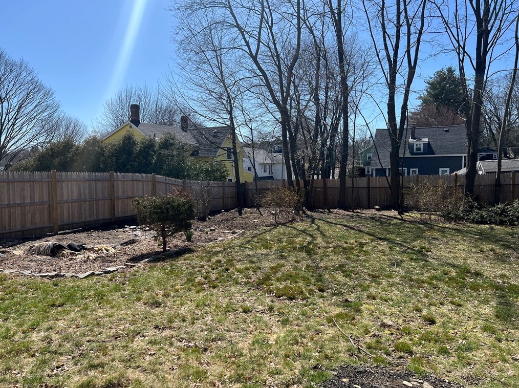 155 Laurel St, Melrose MA  02176-4121 exterior