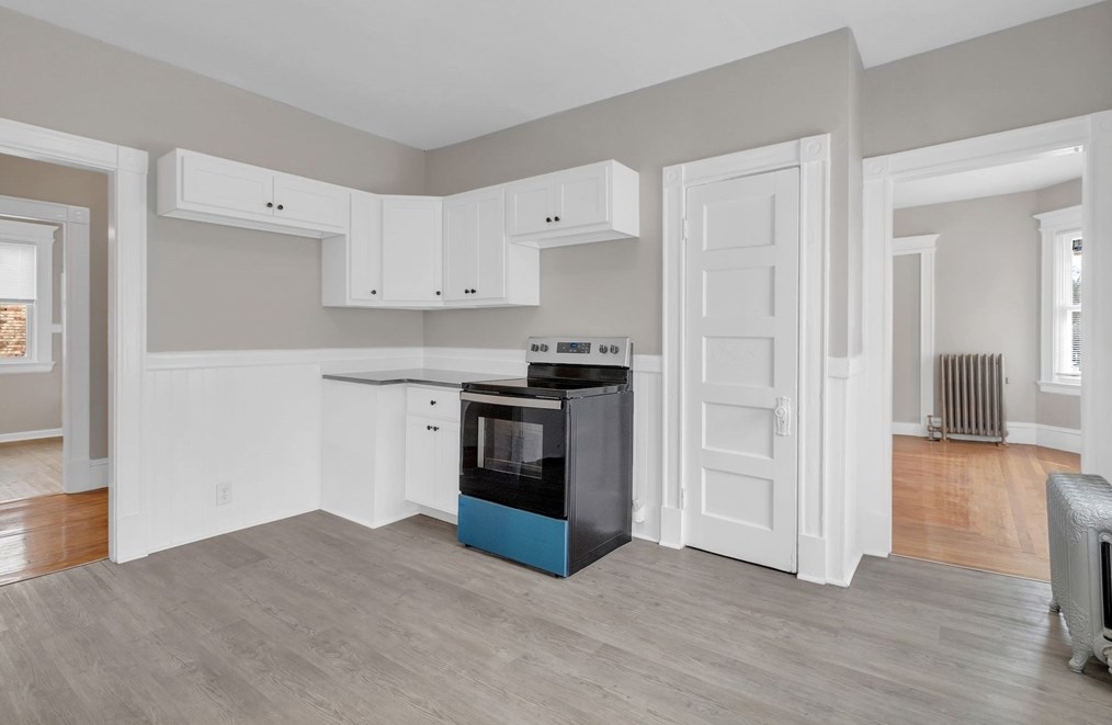 440 Sumner Ave, Springfield MA 01108-2470 exterior