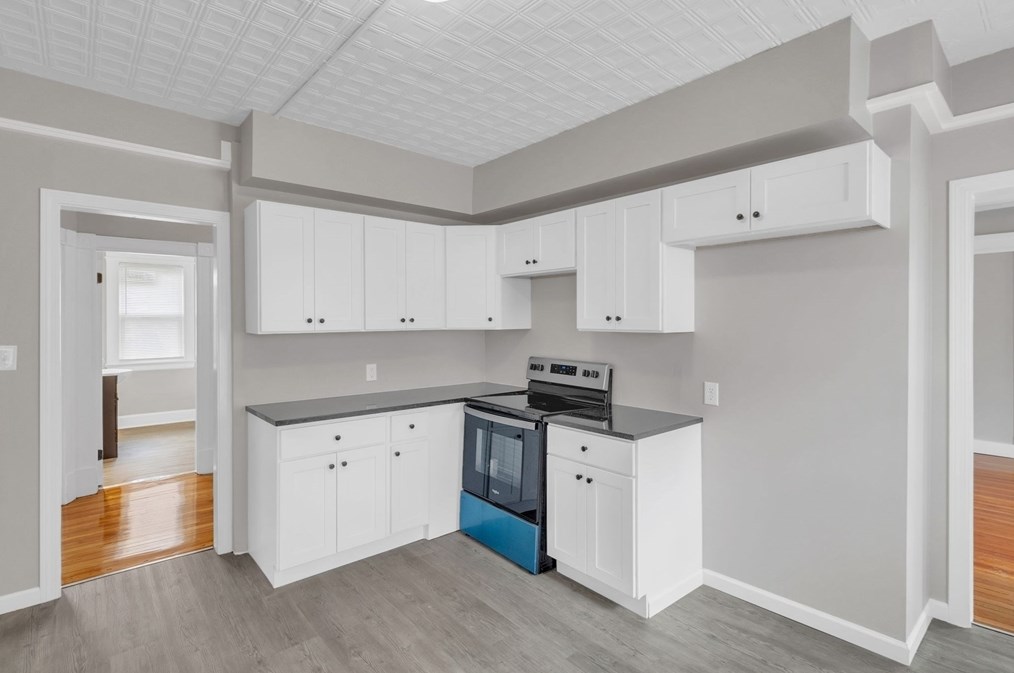 440 Sumner Ave, Springfield MA 01108-2470 exterior