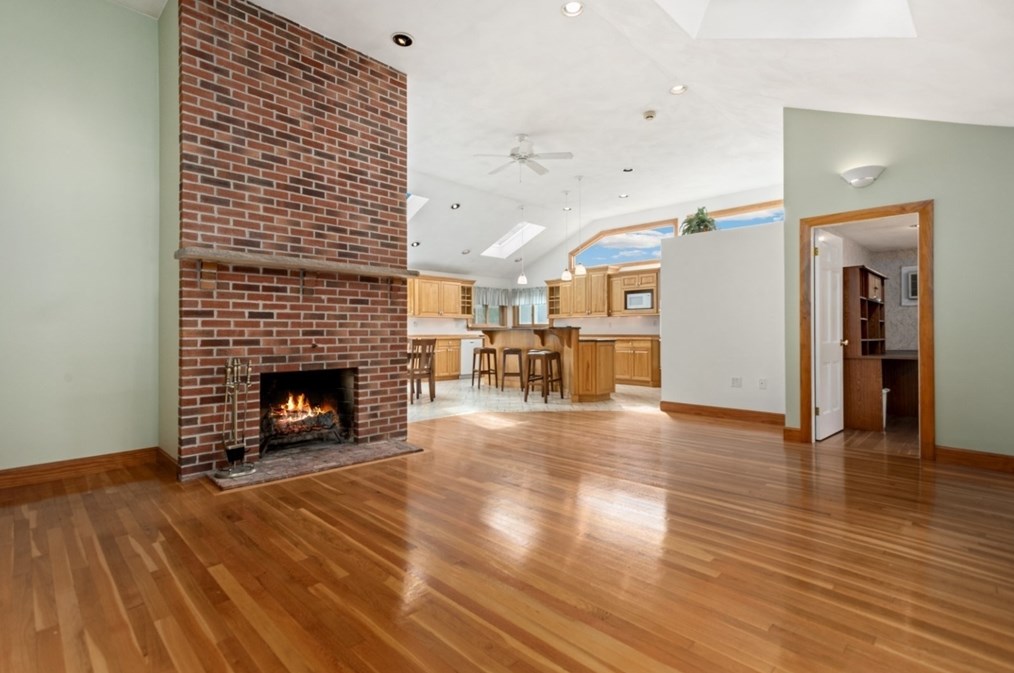 43 Central St, North Reading MA  01864-3201 exterior