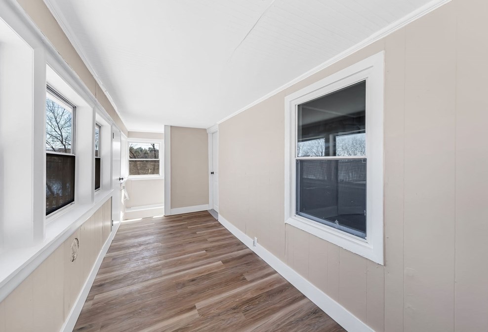 601 Northampton St, Holyoke, MA 01040