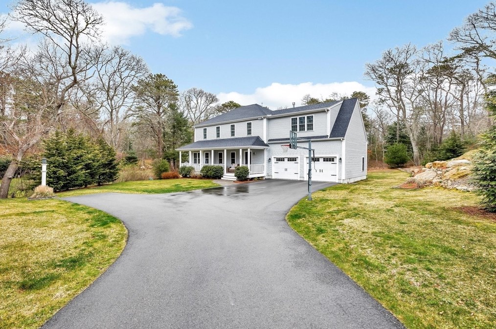 1432 Old Sandwich Rd, Plymouth MA  02360-2500 exterior