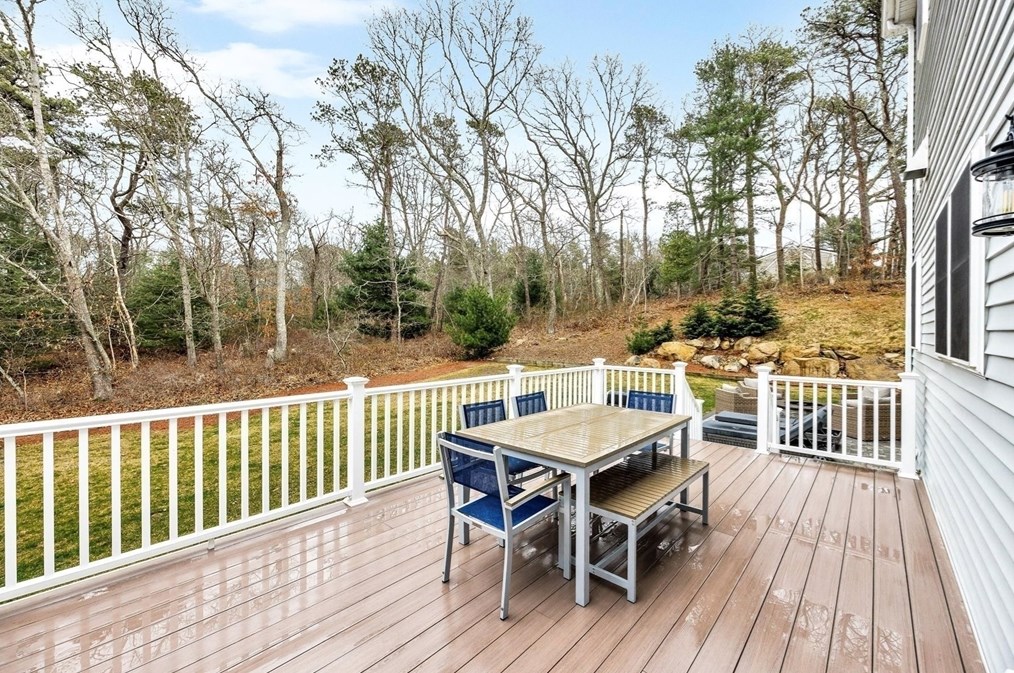 1432 Old Sandwich Rd, Plymouth MA  02360-2500 exterior