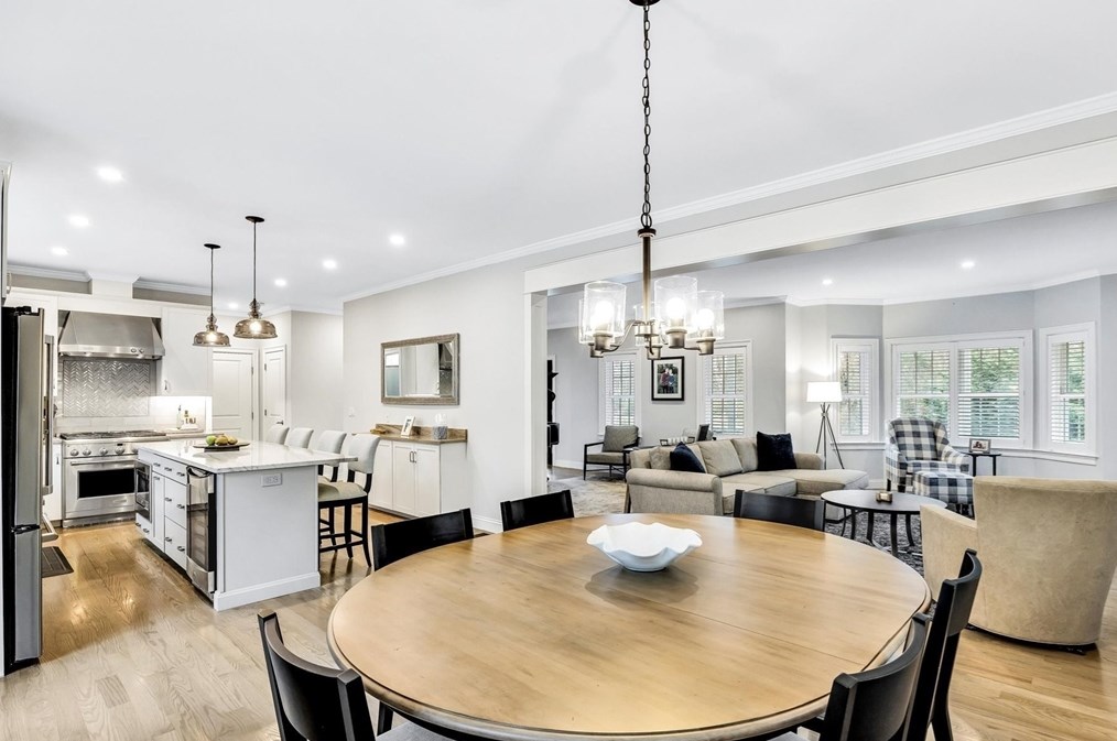 1432 Old Sandwich Rd, Plymouth MA  02360-2500 exterior