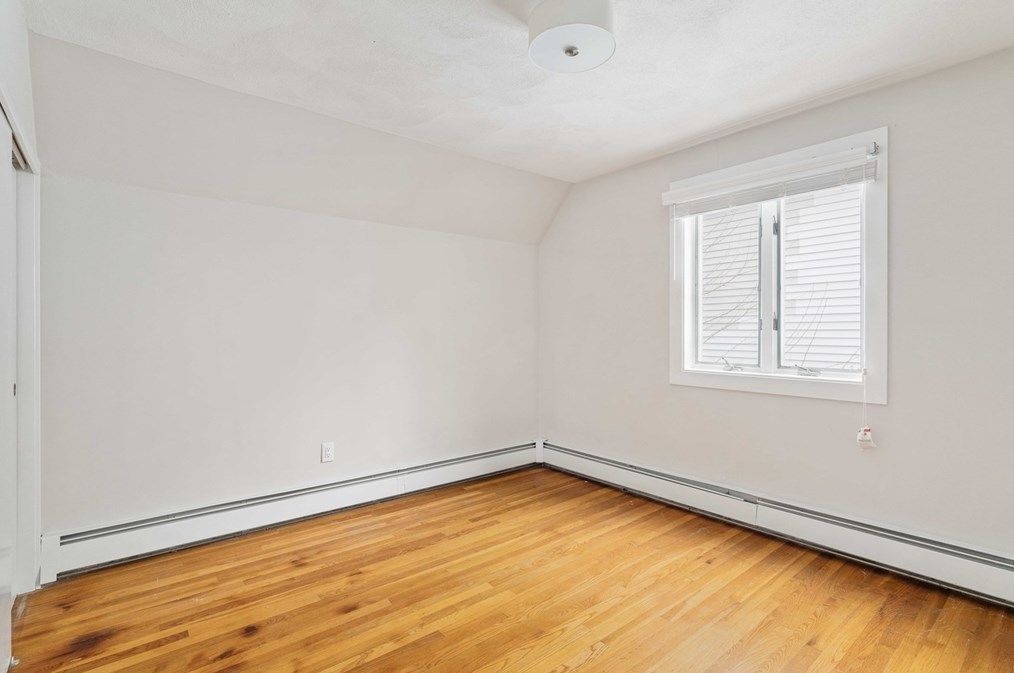 72 Pierce St, Malden MA  02148-2955 exterior