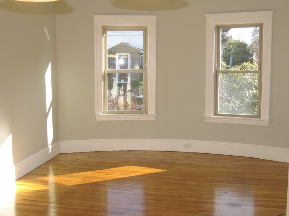 9 Greendale Ave, Worcester MA 01606 exterior