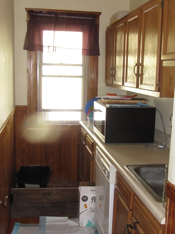 9 Greendale Ave, Worcester MA 01606 exterior