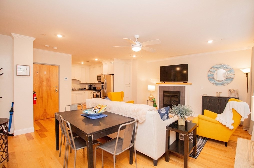 1008 Tremont St #1, Boston, MA 02120