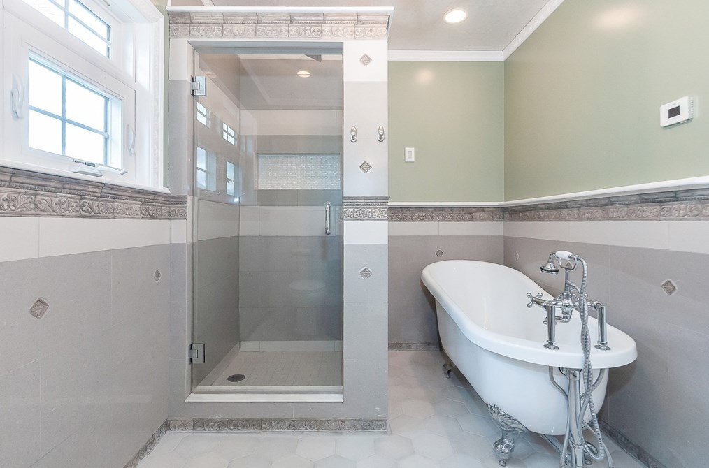 24 Jonathan St, New Bedford MA  02740-2432 exterior