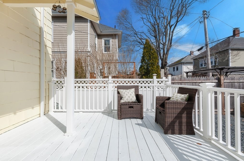 24 Jonathan St, New Bedford MA  02740-2432 exterior