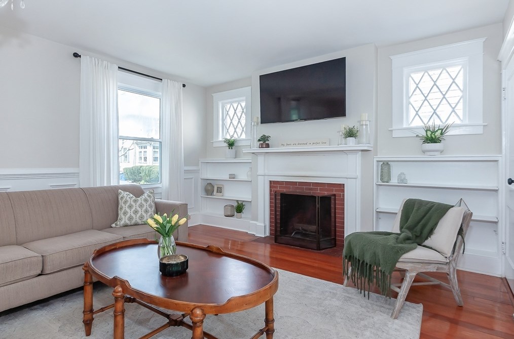 24 Jonathan St, New Bedford MA  02740-2432 exterior