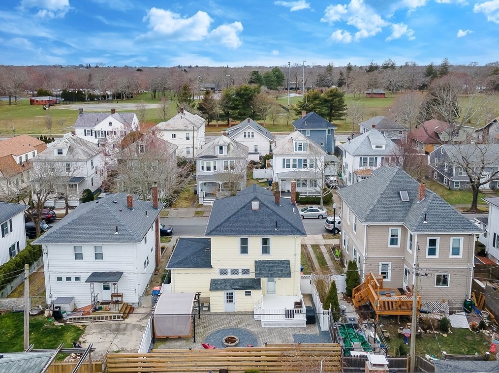 24 Jonathan St, New Bedford MA  02740-2432 exterior