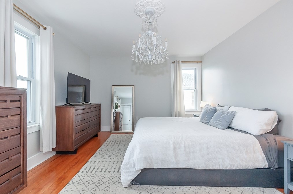 24 Jonathan St, New Bedford MA  02740-2432 exterior