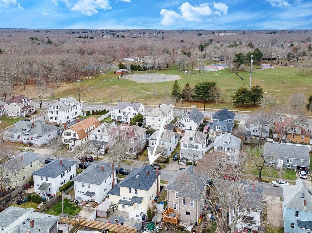 24 Jonathan St, New Bedford MA  02740-2432 exterior