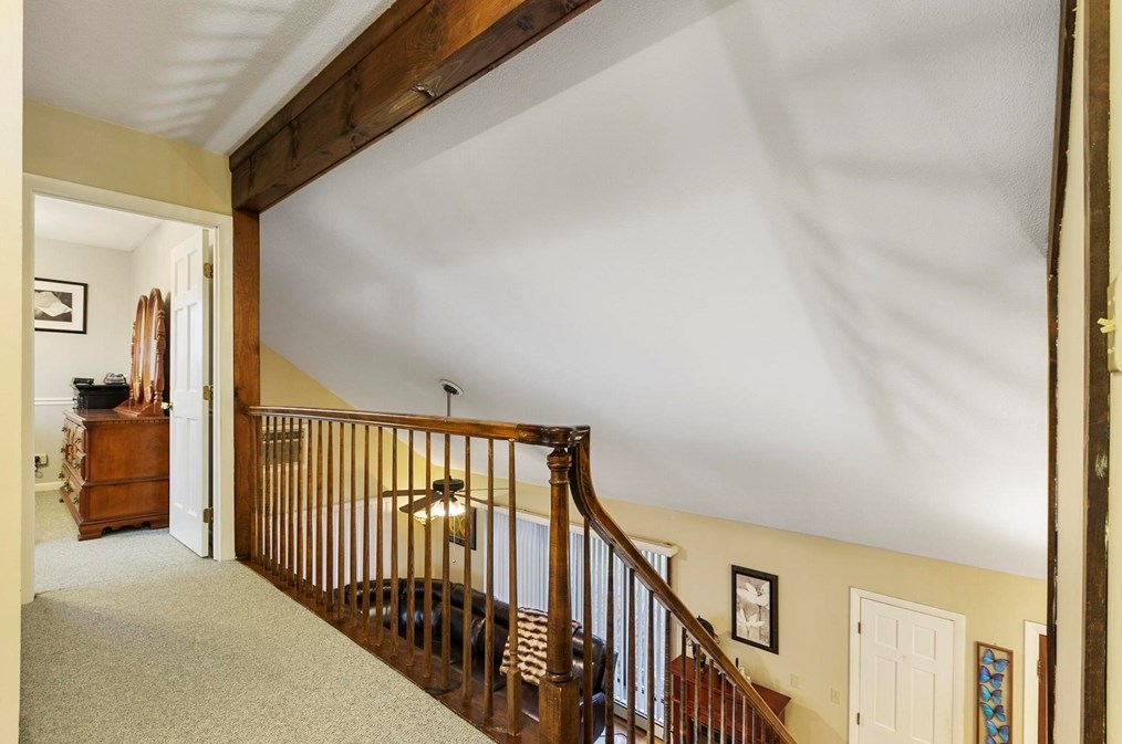 361 Lk Ave, Worcester MA 01604-1311 exterior