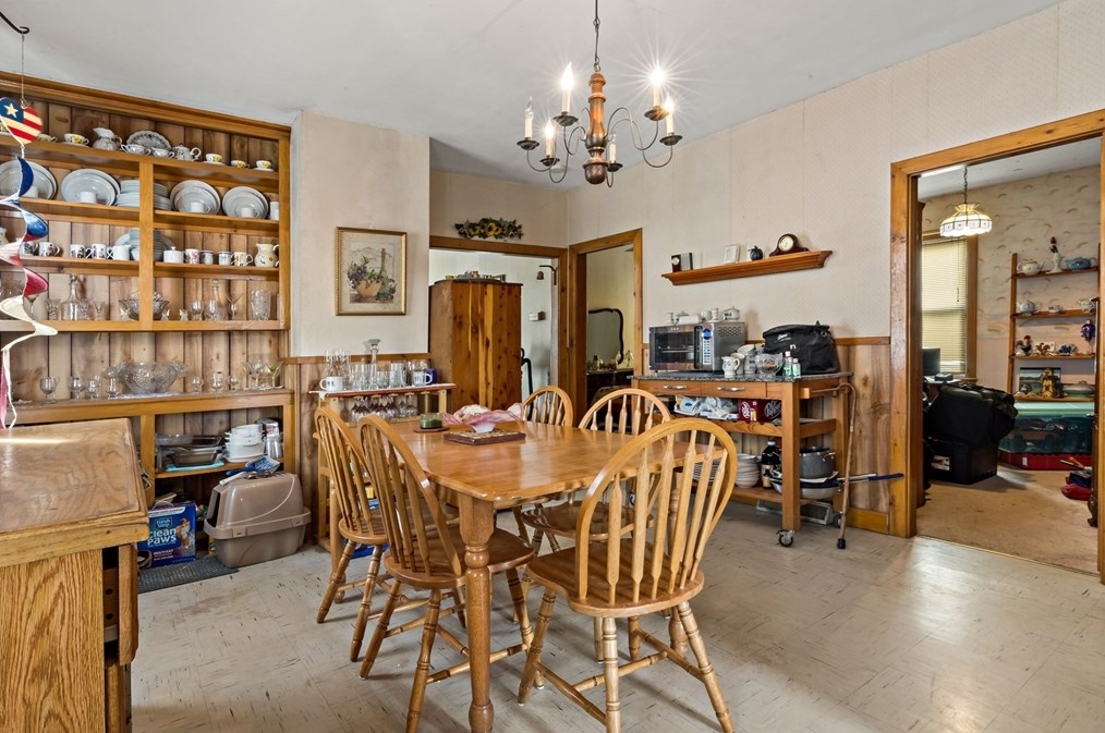 311 Collette St, New Bedford MA 02746-2422 exterior