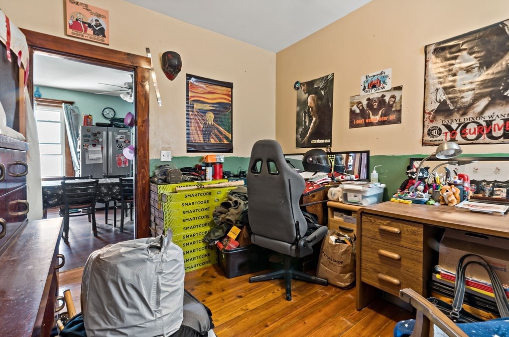 311 Collette St, New Bedford MA 02746-2422 exterior