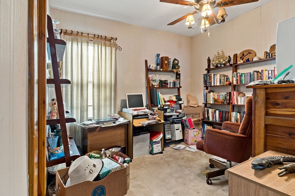 311 Collette St, New Bedford MA 02746-2422 exterior