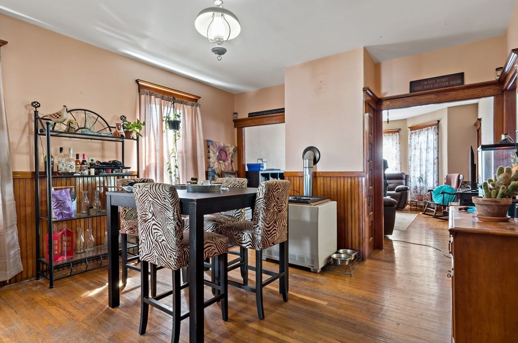 311 Collette St, New Bedford MA 02746-2422 exterior