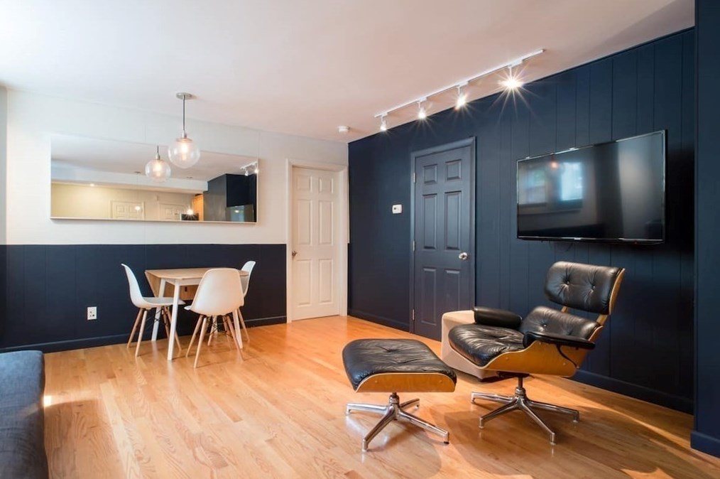 35 Thatcher St, Brookline, MA 02446-3506