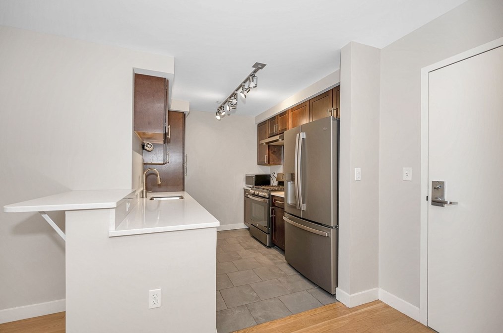 130 John St #559, Lowell, MA 01852