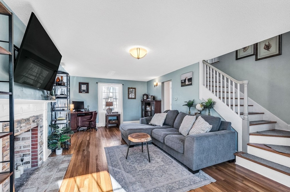 131 Lindbergh Blvd, Montgomery, MA 01085