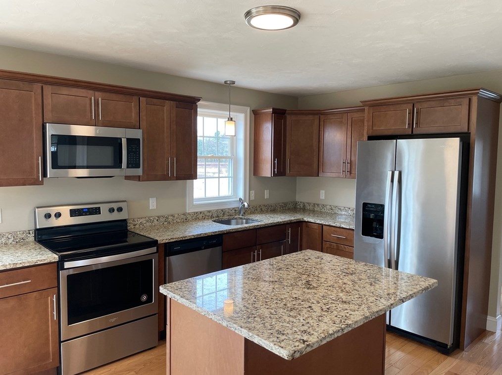 7 Holmes St #1, Carver, MA 02330