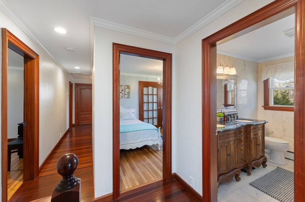 47 Hiller Dr, Seekonk MA 02771 exterior