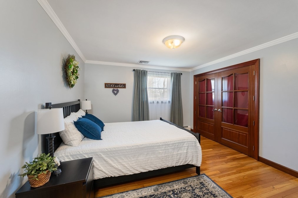 47 Hiller Dr, Seekonk MA 02771 exterior