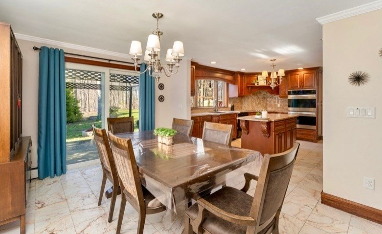 47 Hiller Dr, Seekonk MA 02771 exterior