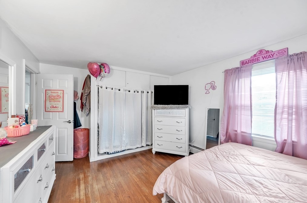 1061 Parker St, Springfield MA  01129-1062 exterior