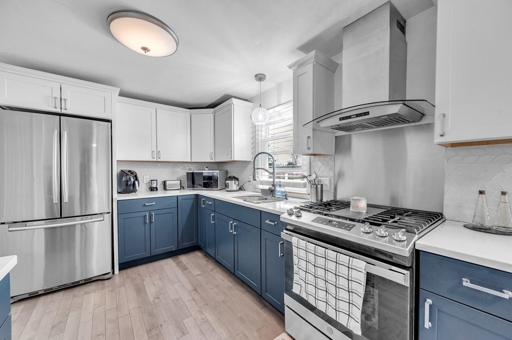 1061 Parker St, Springfield MA  01129-1062 exterior