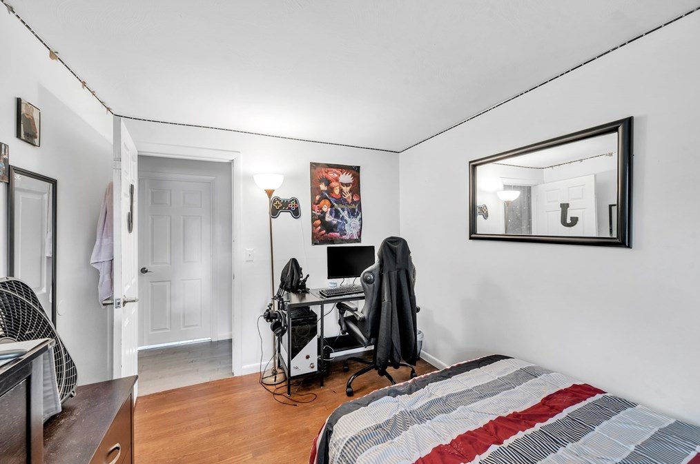 1061 Parker St, Springfield MA  01129-1062 exterior