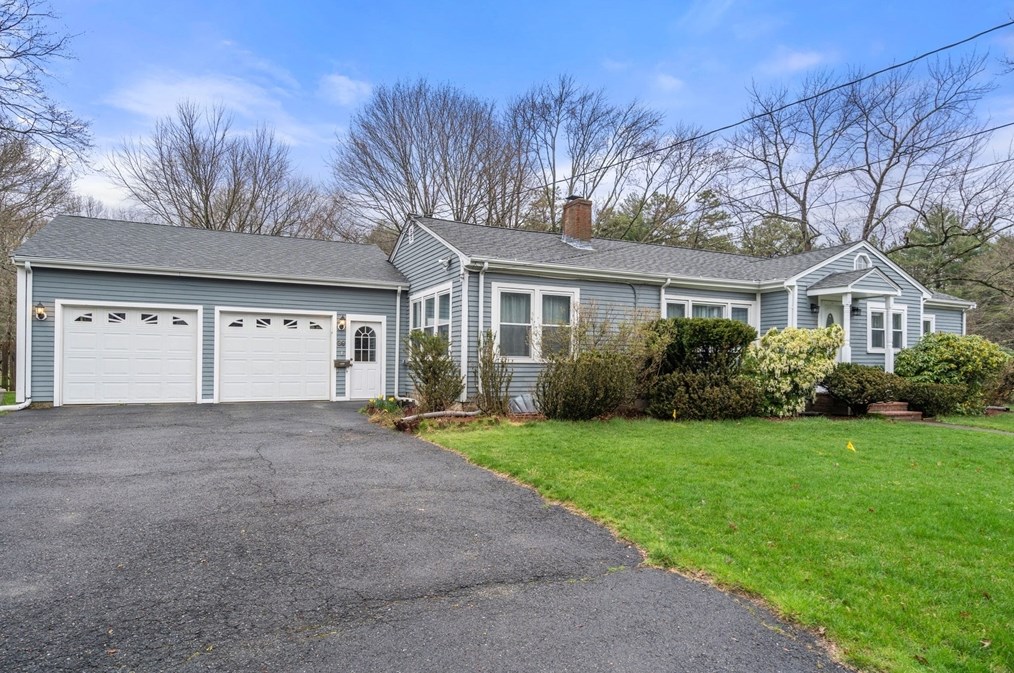 39 Deerfield Rd, Sharon, MA 02067