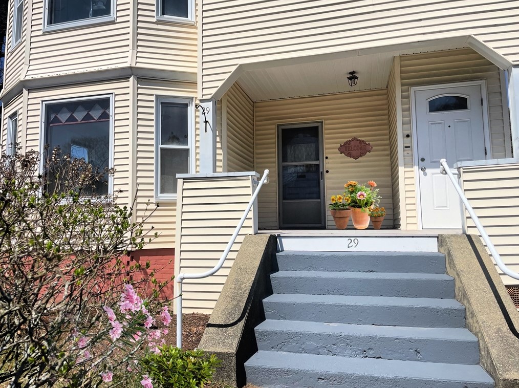 29 June St #1, Worcester, MA 01602