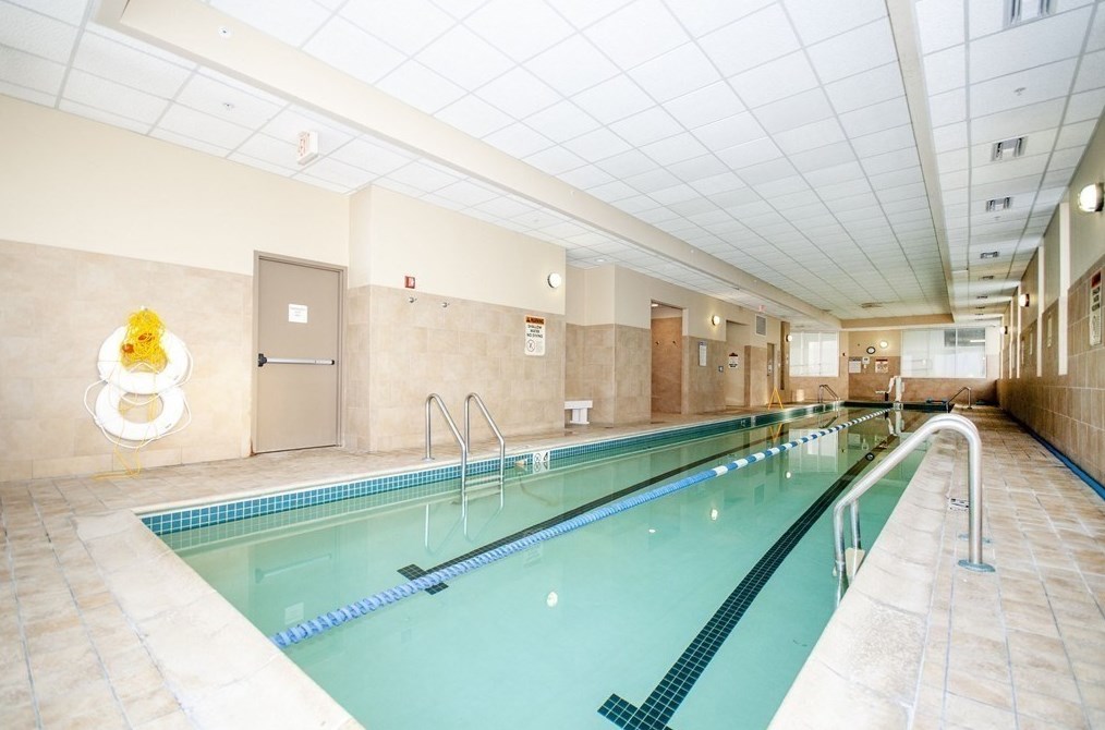 8 Museum Way, Cambridge MA 02141-1887 exterior