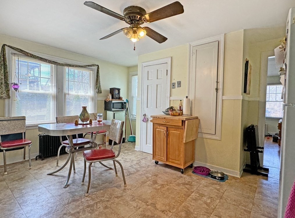 149 School St, Greenfield MA  01301-2520 exterior